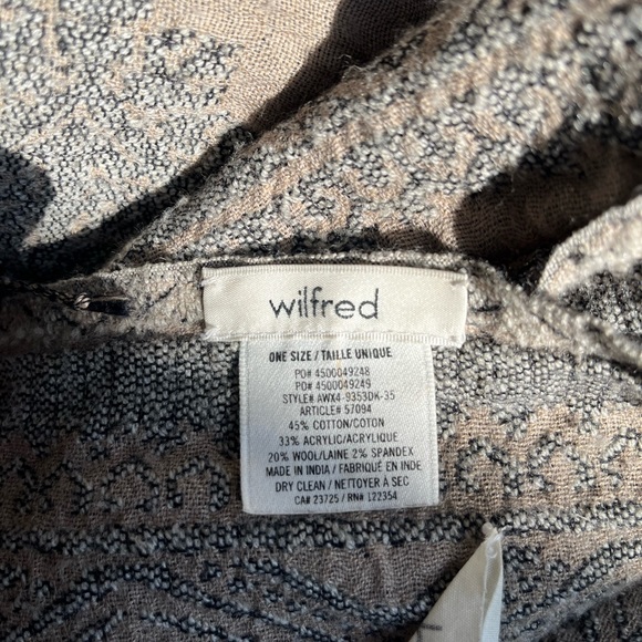 【Aritzia】Wilfred Medina Blanket Scarf - Picture 5 of 6